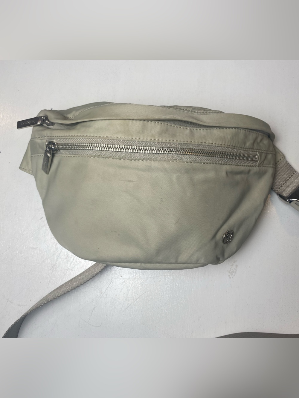 Lululemon Athletically Bag Fanny Pack- Cream Belt Pack
